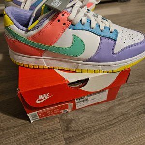 Womens Nike Dunk Low SE (Easter) Colors
